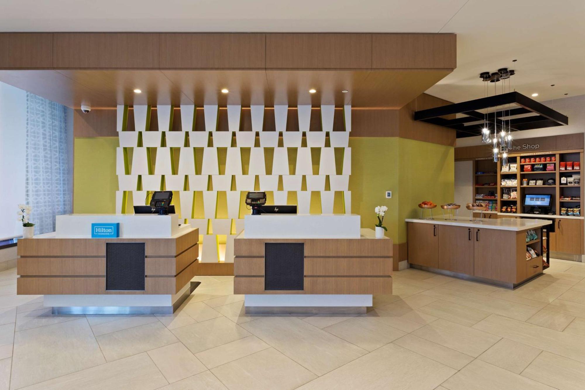 Hilton Garden Inn Boston Brookline, Ma Экстерьер фото