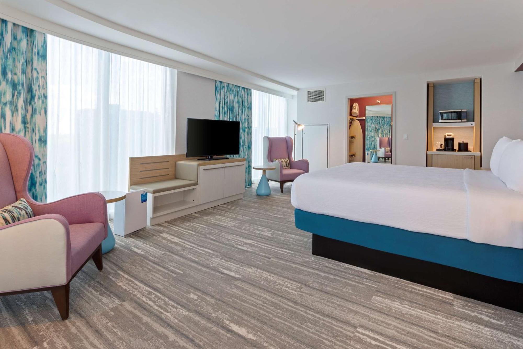 Hilton Garden Inn Boston Brookline, Ma Экстерьер фото
