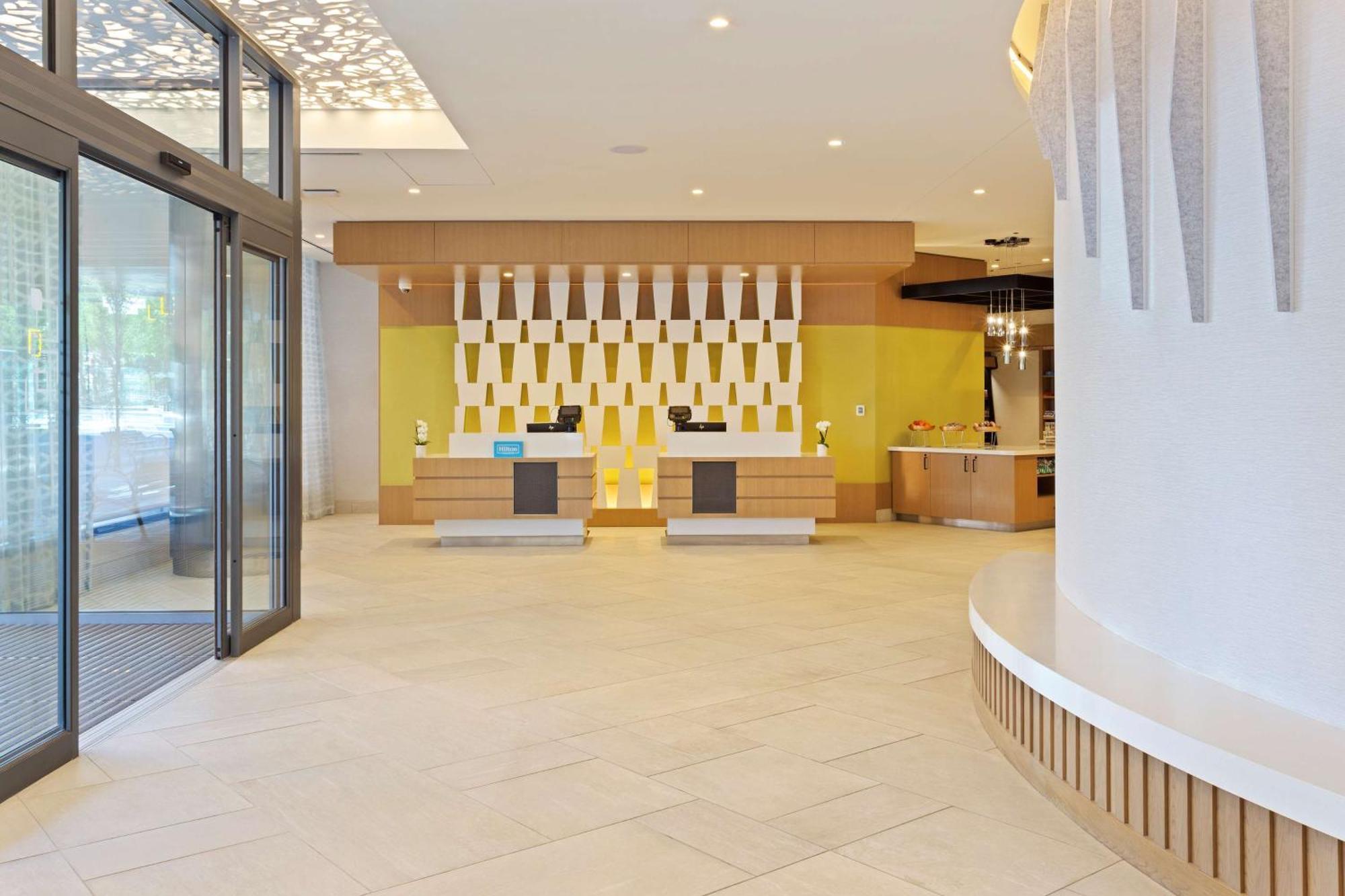 Hilton Garden Inn Boston Brookline, Ma Экстерьер фото